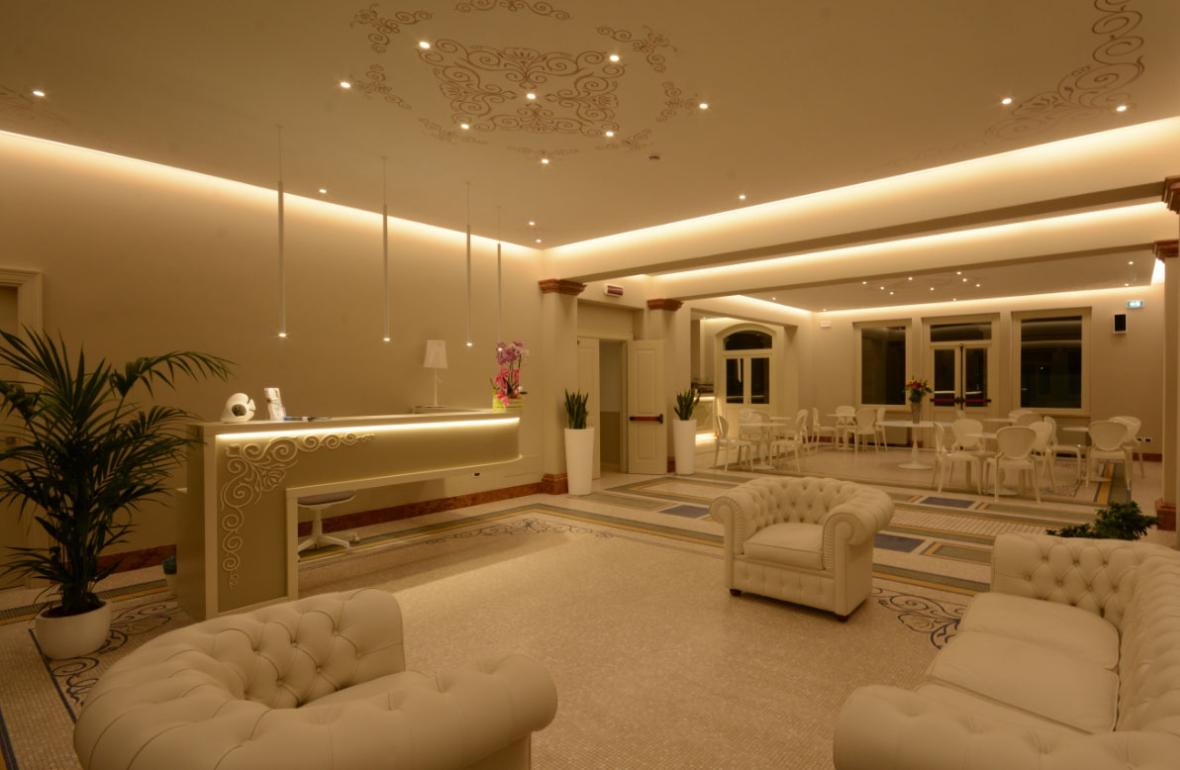 albapalace it residence-con-piscina-idromassaggio-aria-condizionata-internet-wifi-free 028