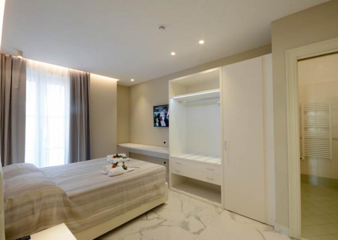 albapalace en modern-spacious-apartments-with-sea-view-alba-adriatica 027